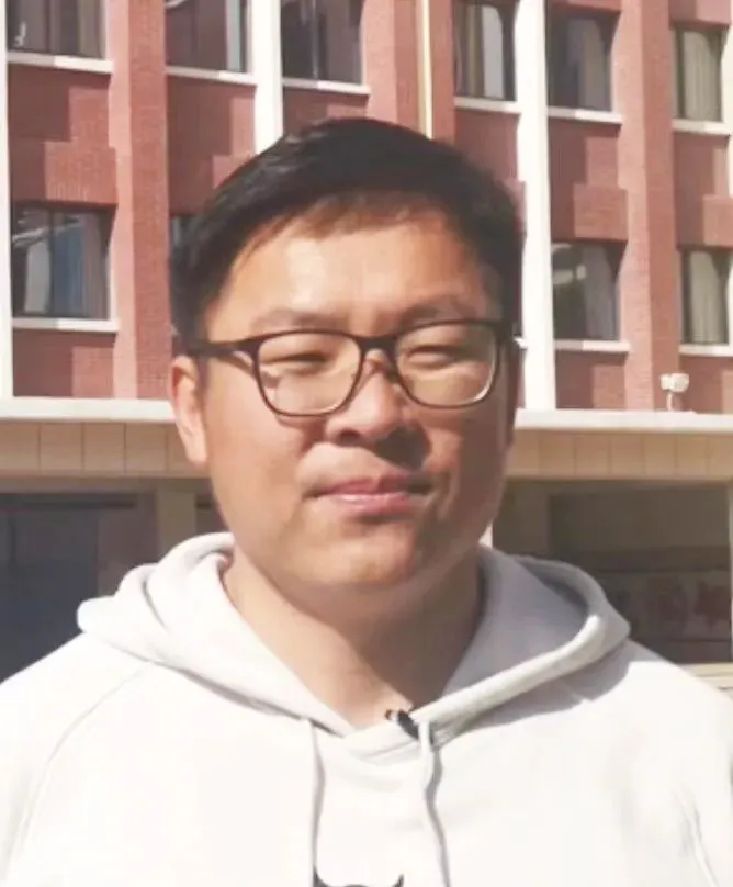 如何通过战术板改善篮球比赛中的防守策略_1